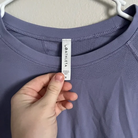 Athleta Long Sleeve Seamless Purple Top S - Picture 3 of 4